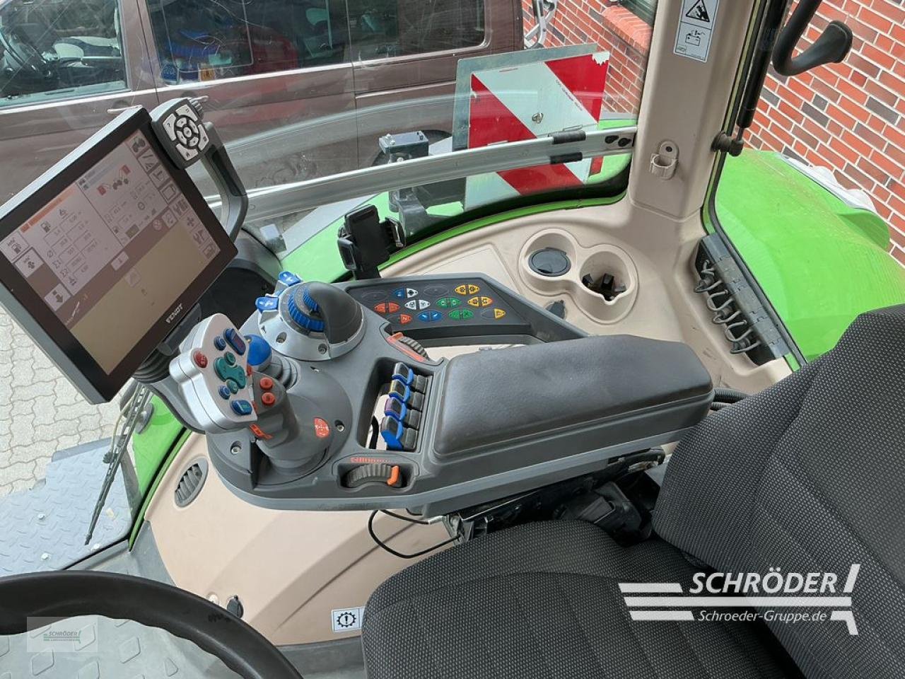 Traktor typu Fendt 1050 VARIO S4 PROFI PLUS - MOTOR NEU, Gebrauchtmaschine v Friedland (Obrázek 25)