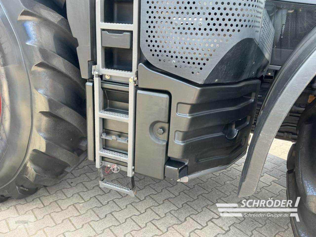 Traktor of the type Fendt 1050 VARIO S4 PROFI PLUS, Gebrauchtmaschine in Lastrup (Picture 15)