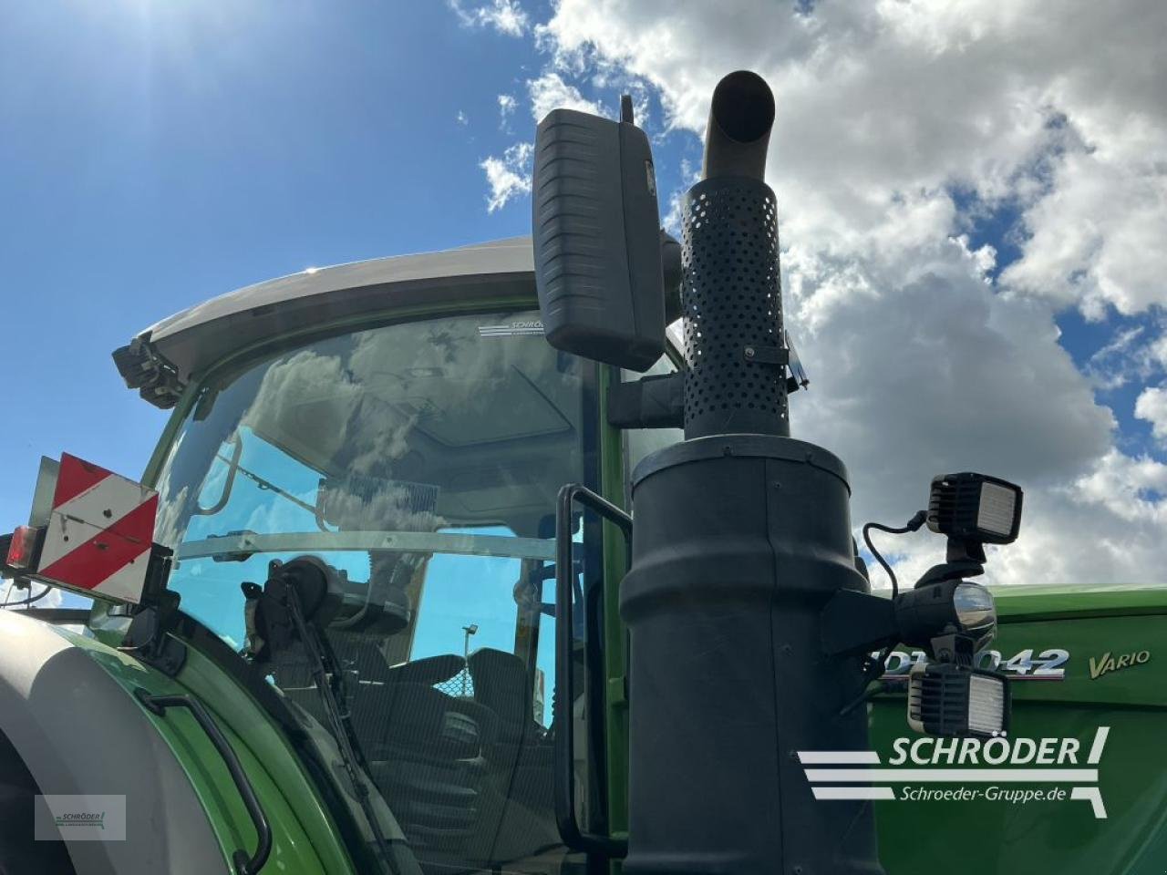 Traktor of the type Fendt 1050 VARIO S4 PROFI PLUS, Gebrauchtmaschine in Lastrup (Picture 16)