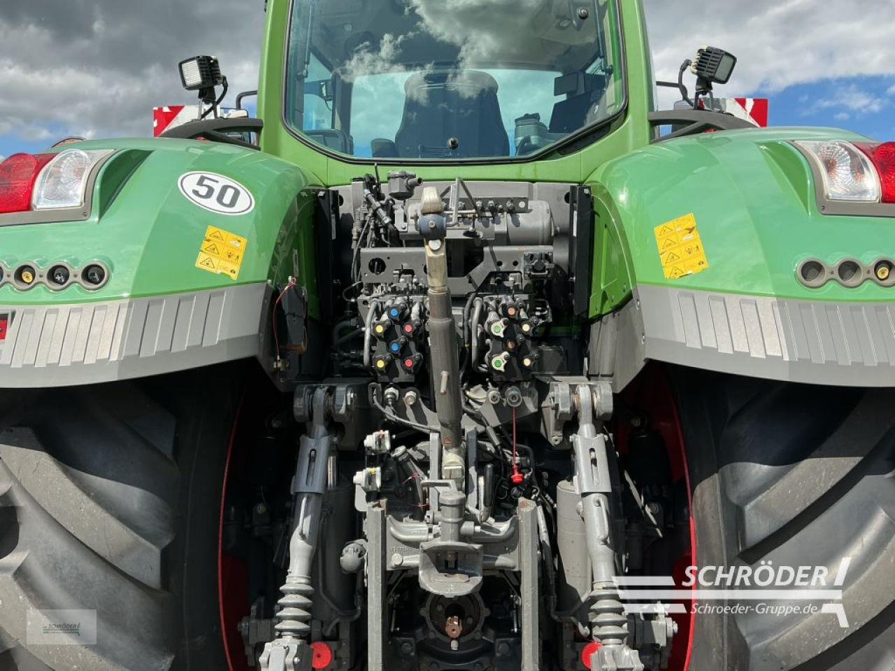 Traktor of the type Fendt 1050 VARIO S4 PROFI PLUS, Gebrauchtmaschine in Lastrup (Picture 19)