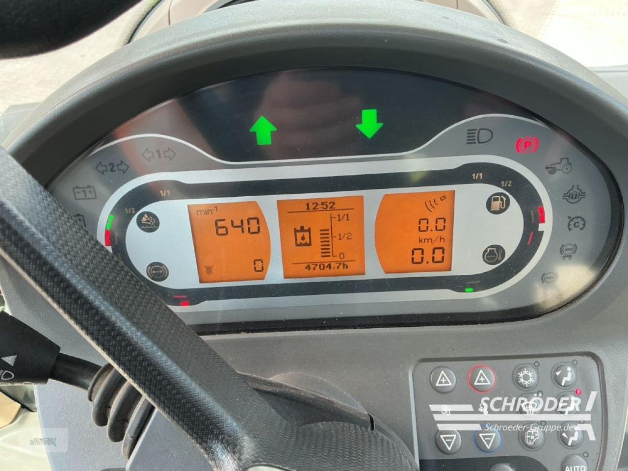 Traktor of the type Fendt 1050 VARIO S4 PROFI PLUS, Gebrauchtmaschine in Lastrup (Picture 23)