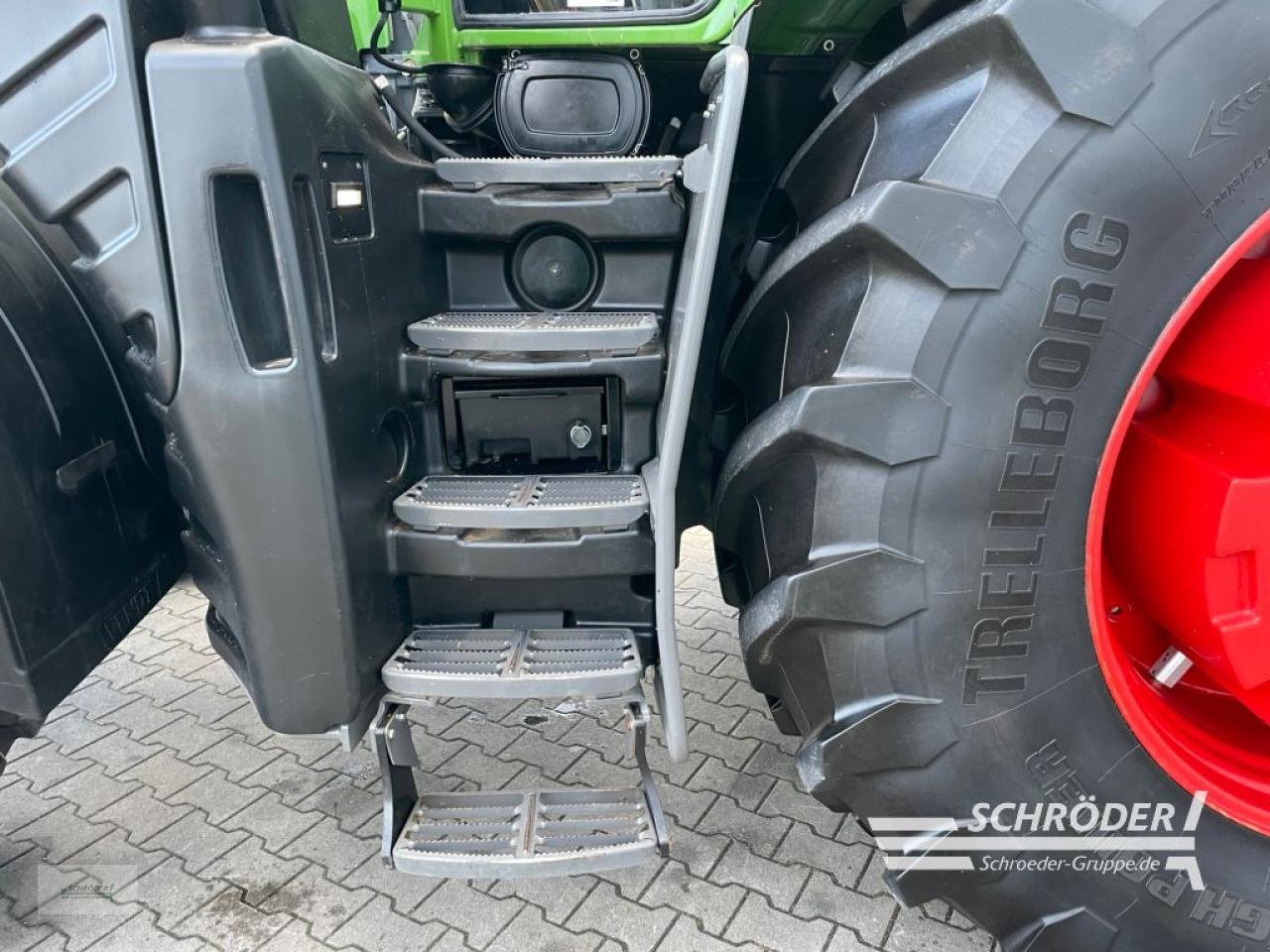Traktor типа Fendt 1050 VARIO S4 PROFI PLUS, Gebrauchtmaschine в Wardenburg (Фотография 16)
