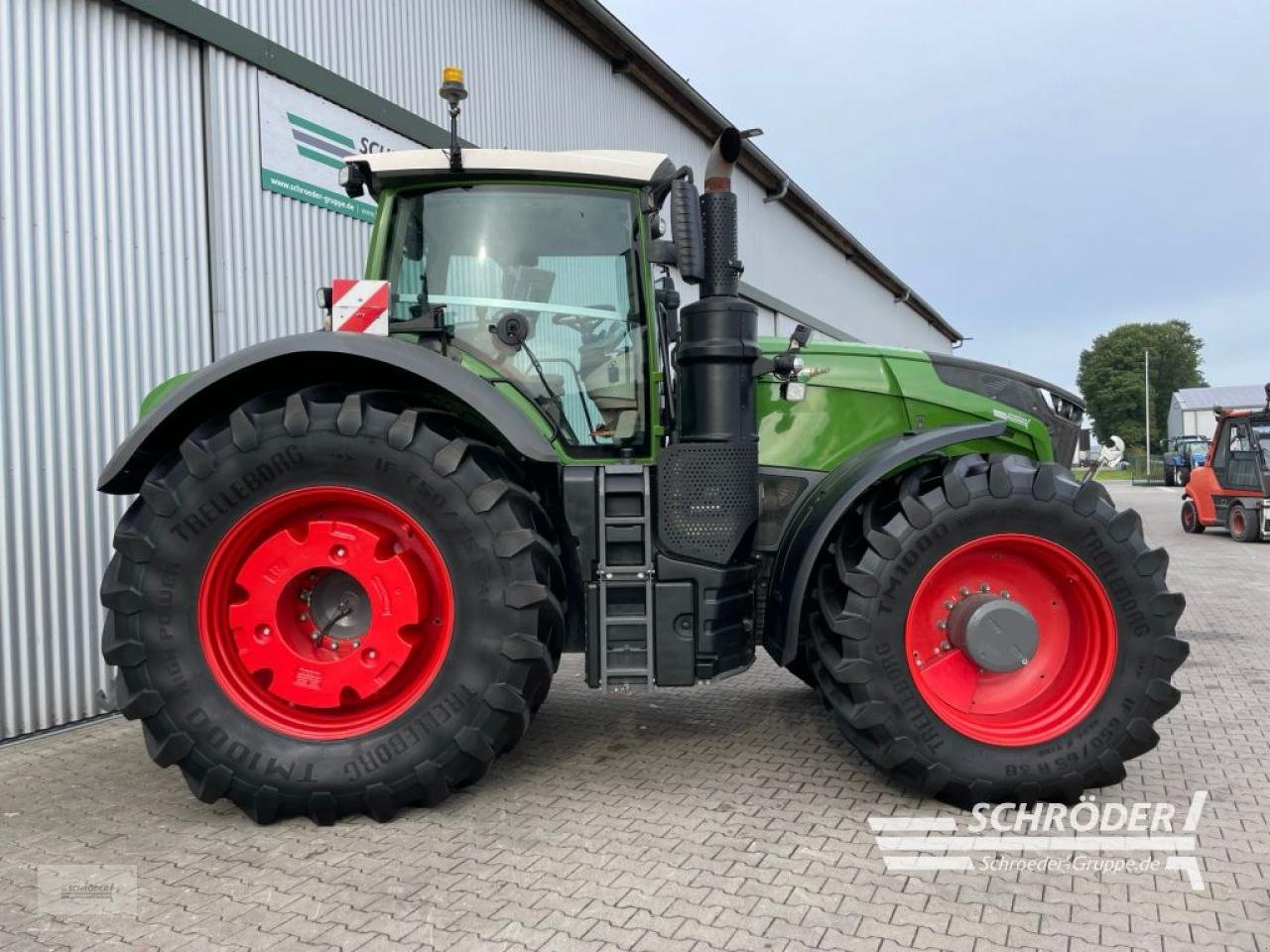 Traktor des Typs Fendt 1050 VARIO S4 PROFI PLUS, Gebrauchtmaschine in Wildeshausen (Bild 2)