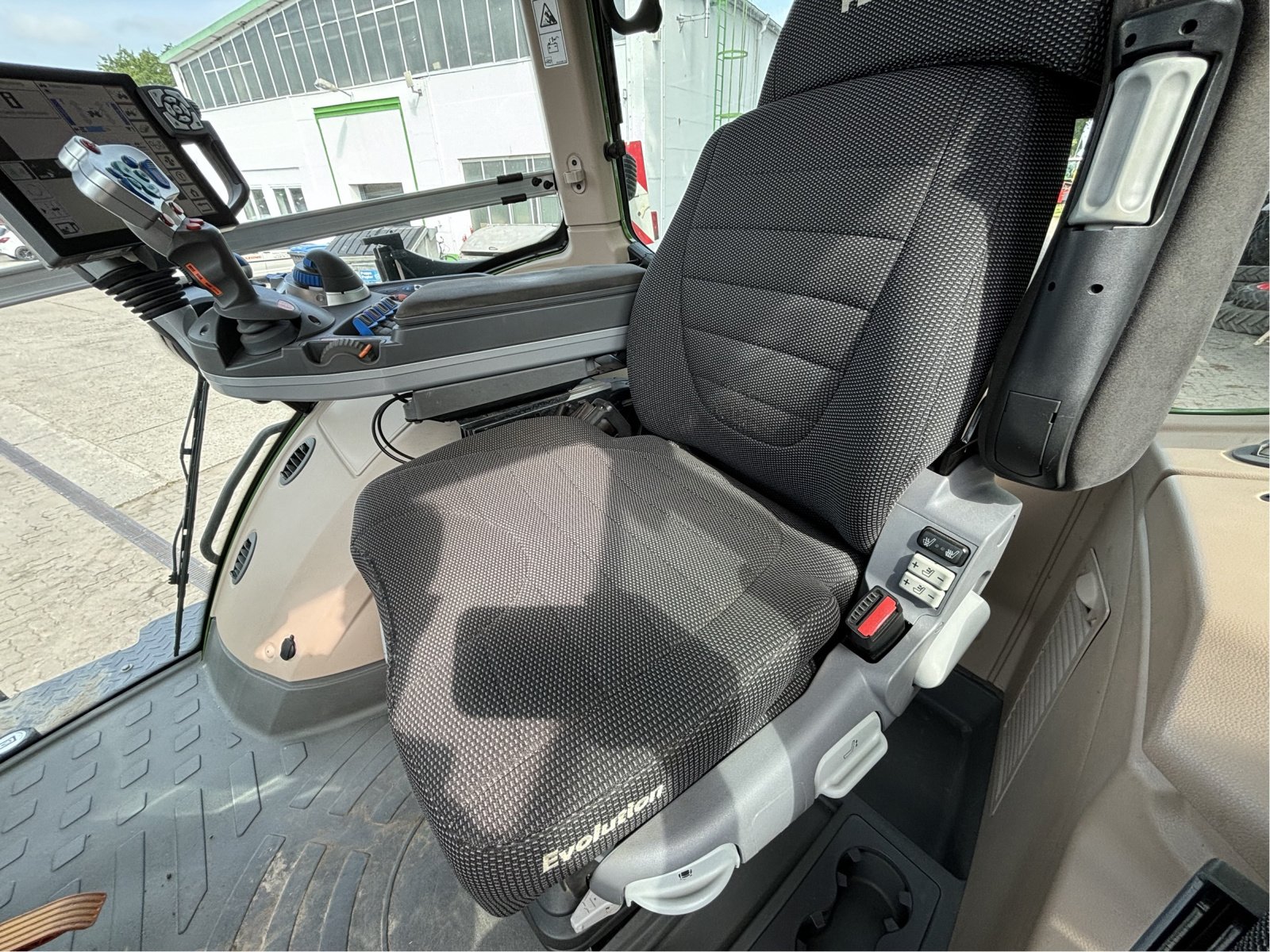 Traktor des Typs Fendt 1050 Vario S4 ProfiPlus, Gebrauchtmaschine in Bützow (Bild 9)