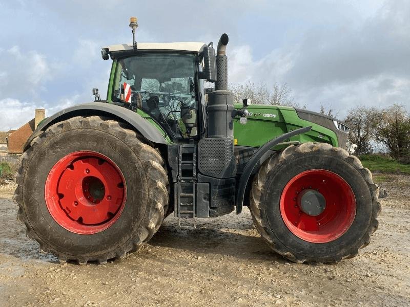 Traktor typu Fendt 1050 VARIO, Gebrauchtmaschine w LE PONT CHRETIEN (Zdjęcie 4)