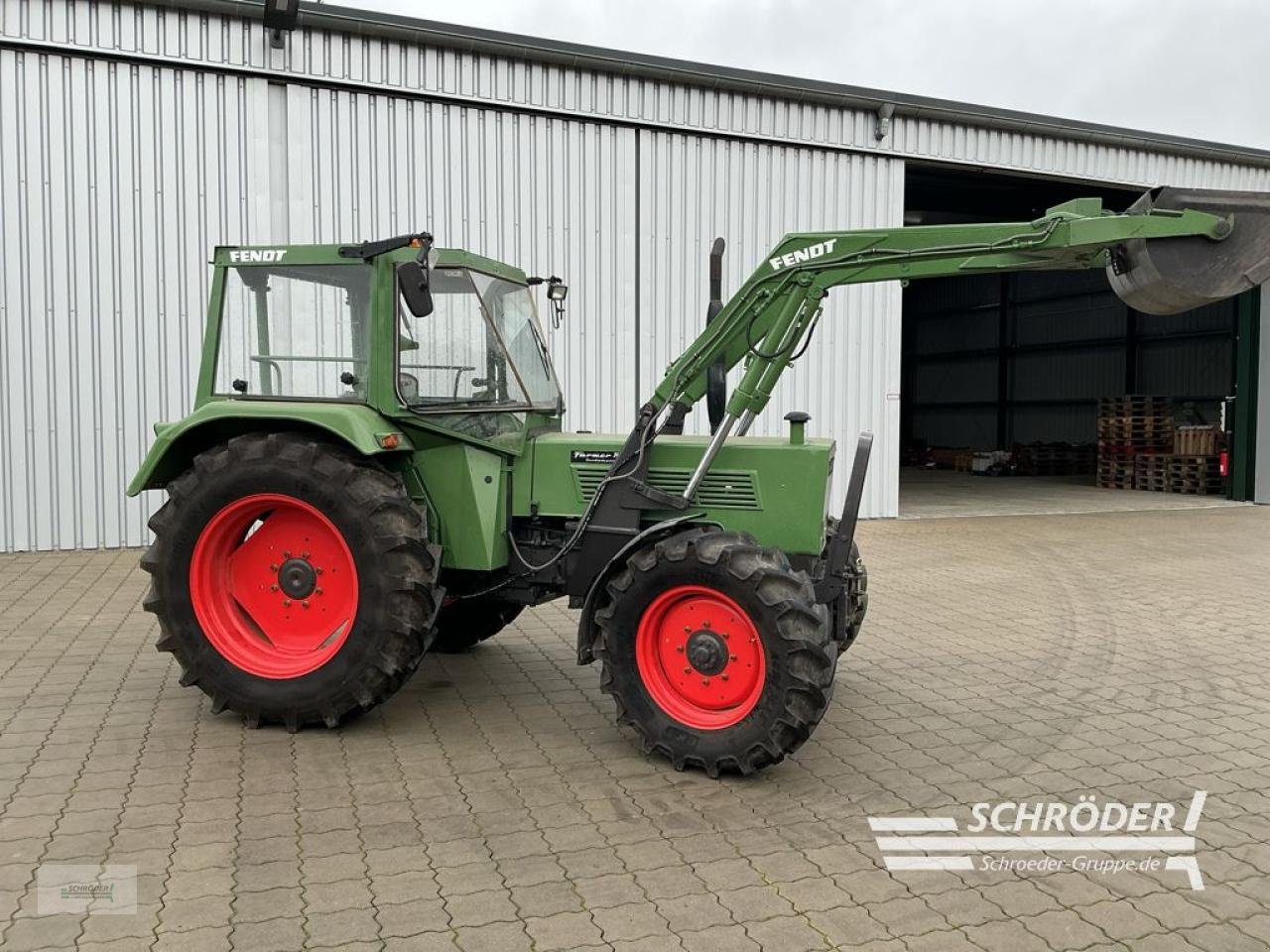 Traktor типа Fendt 108 FWA 278S, Gebrauchtmaschine в Hemmoor (Фотография 8)