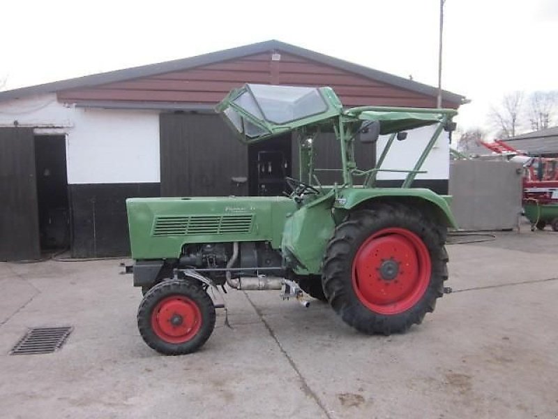 Traktor typu Fendt 2 S, Gebrauchtmaschine v Ziegenhagen (Obrázek 1)