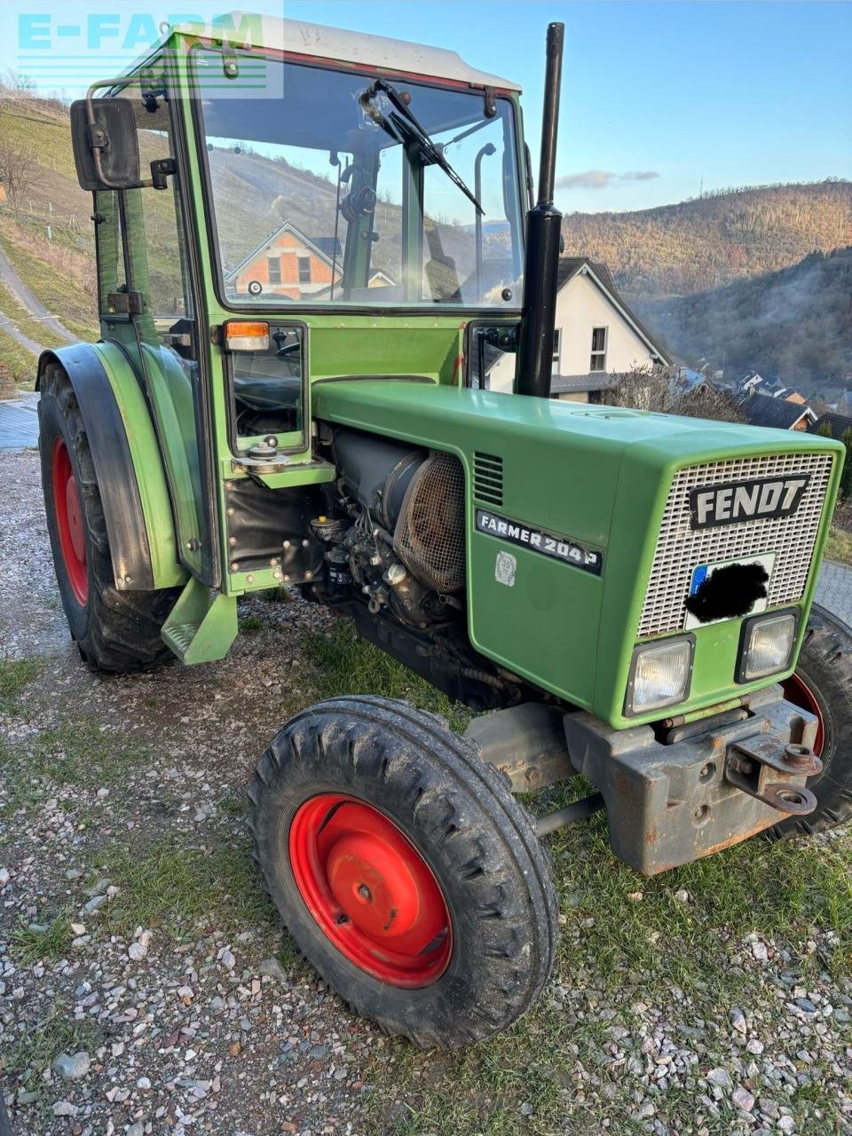 Traktor типа Fendt 204 P, Gebrauchtmaschine в Hamburg (Фотография 1)