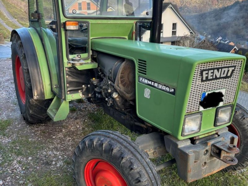 Traktor типа Fendt 204 P, Gebrauchtmaschine в Hamburg (Фотография 1)