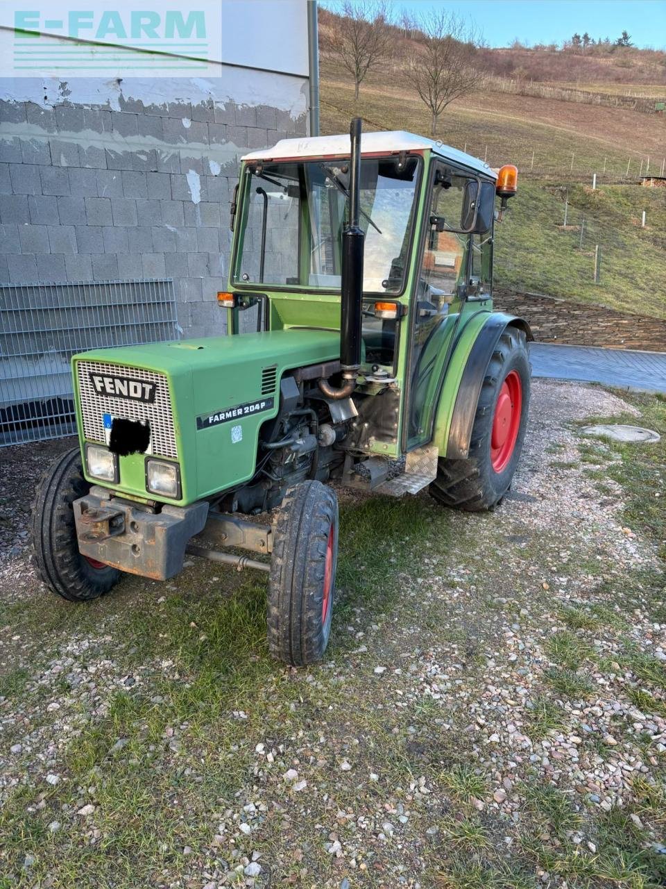 Traktor типа Fendt 204 P, Gebrauchtmaschine в Hamburg (Фотография 8)