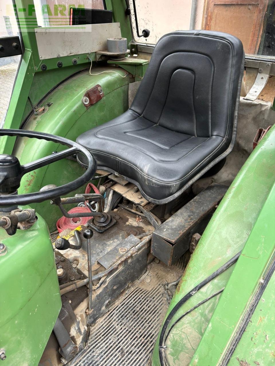 Traktor типа Fendt 204 P, Gebrauchtmaschine в Hamburg (Фотография 10)