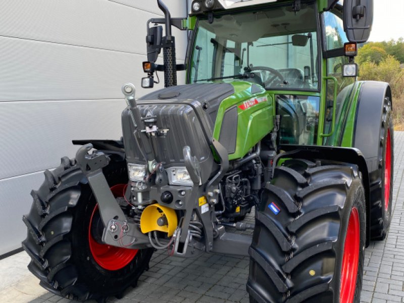 Traktor des Typs Fendt 207 S3 Vario Fronthydraulik Frontzapfwelle (209/210/211), Gebrauchtmaschine in Weigendorf (Bild 1)