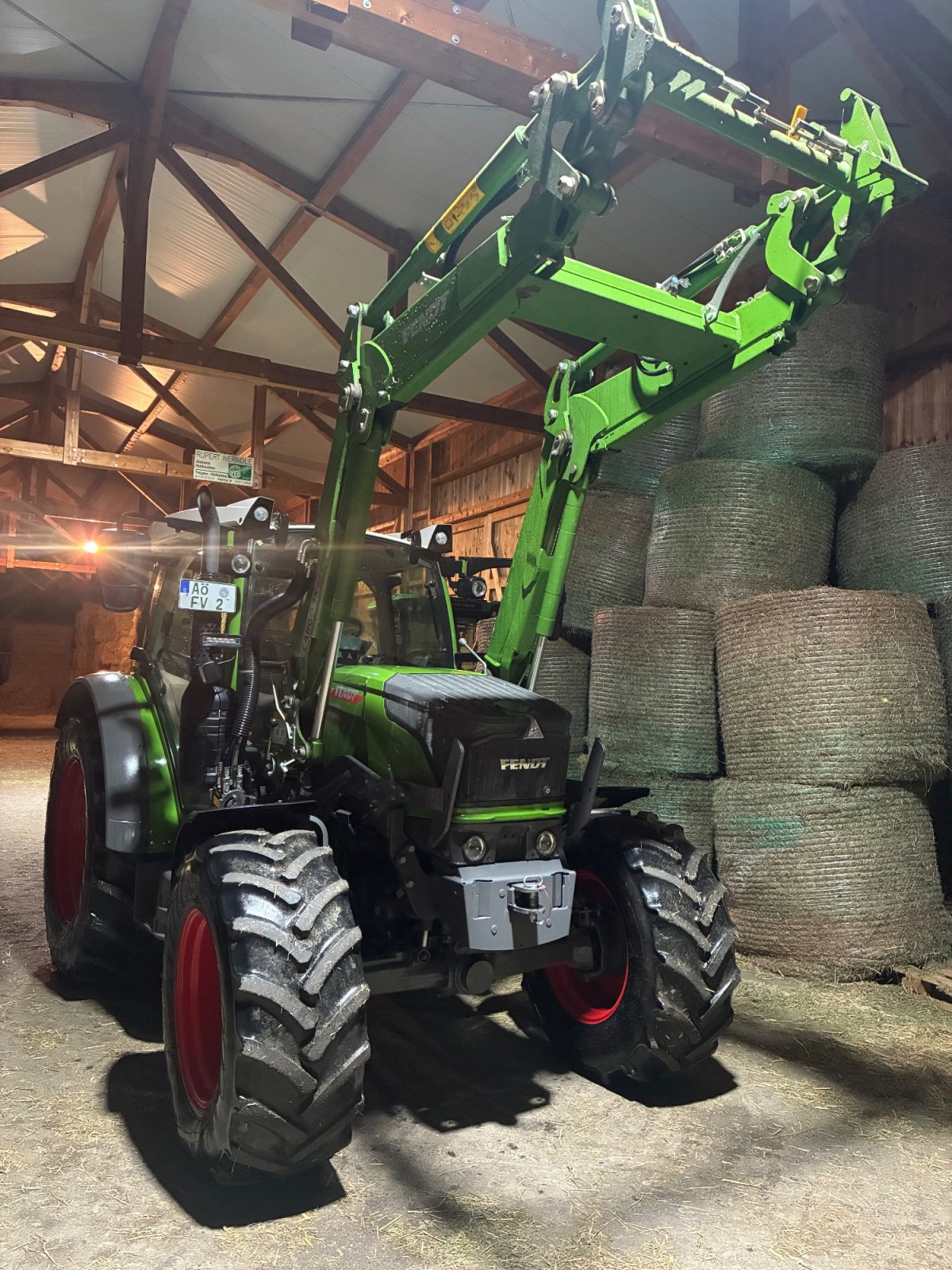 Traktor типа Fendt 207 Vario, Gebrauchtmaschine в Unterneukirchen (Фотография 1)