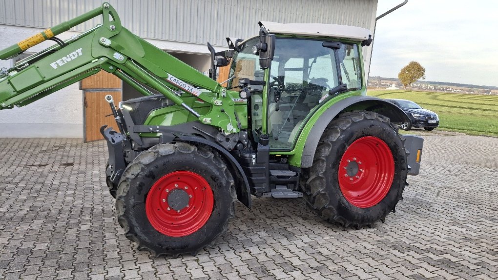 Traktor des Typs Fendt 207 Vario, Gebrauchtmaschine in Unterdietfurt (Bild 1)