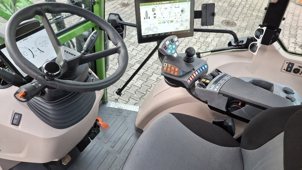 Traktor des Typs Fendt 207 Vario, Gebrauchtmaschine in Unterdietfurt (Bild 2)