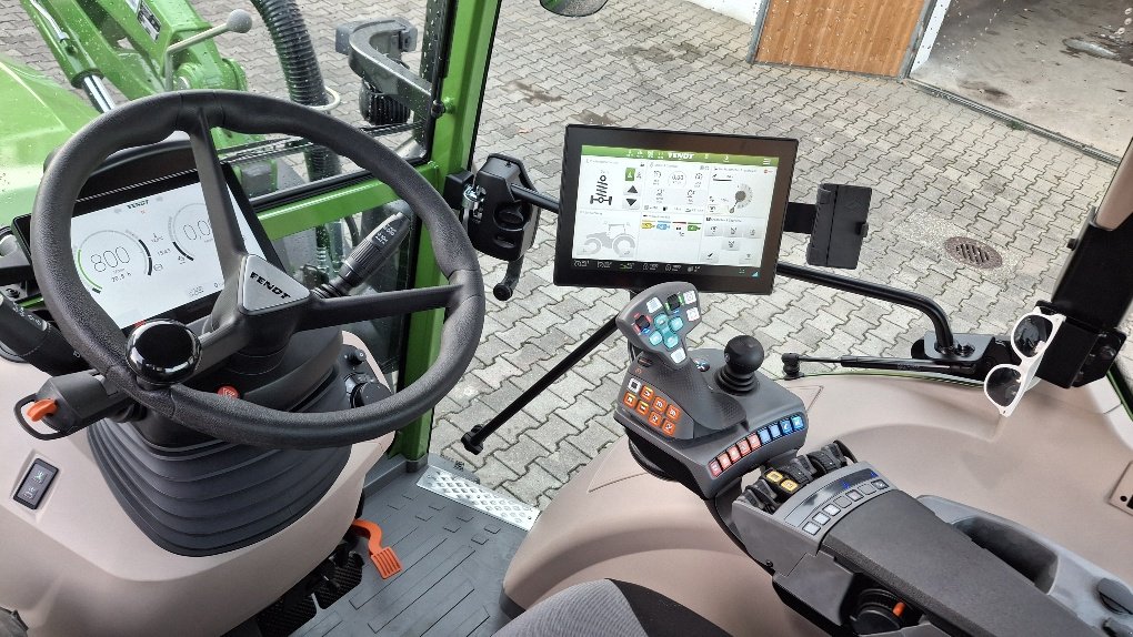 Traktor des Typs Fendt 207 Vario, Gebrauchtmaschine in Unterdietfurt (Bild 12)