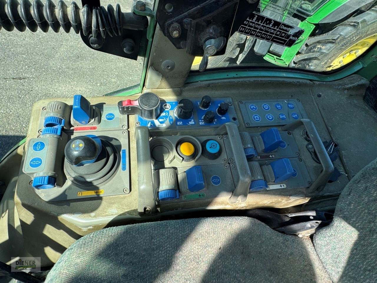 Traktor du type Fendt 207V, Gebrauchtmaschine en Buggingen (Photo 7)