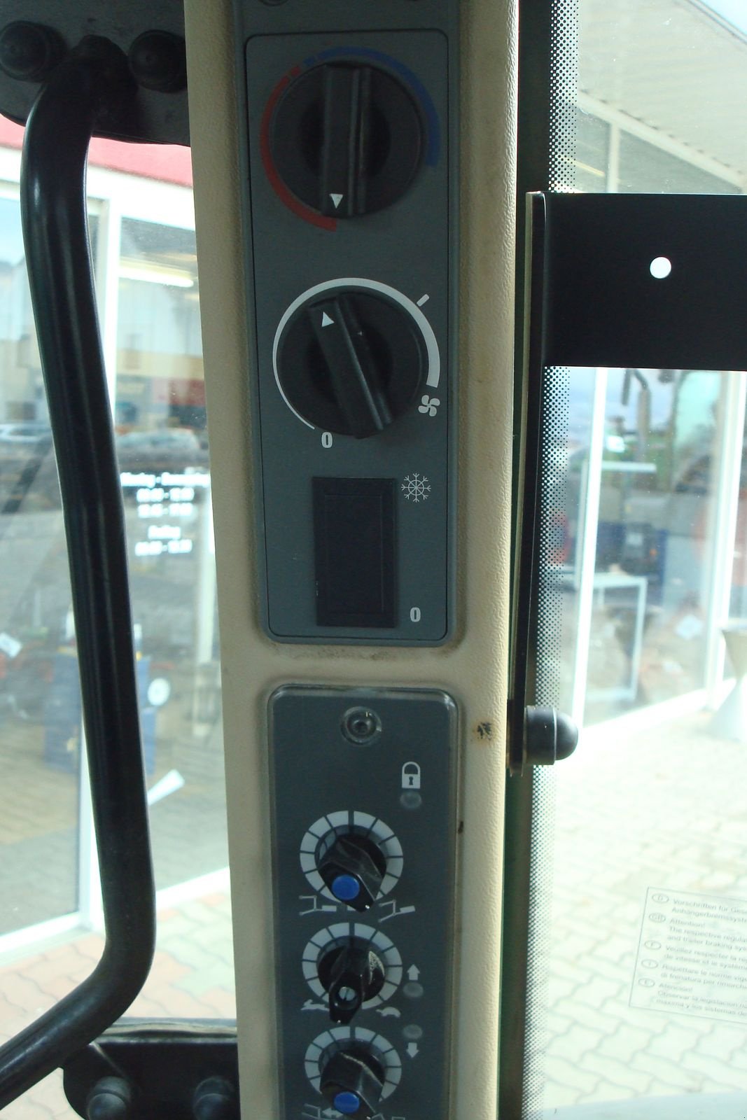 Traktor типа Fendt 208 Vario (Gen1), Gebrauchtmaschine в Judenburg (Фотография 13)