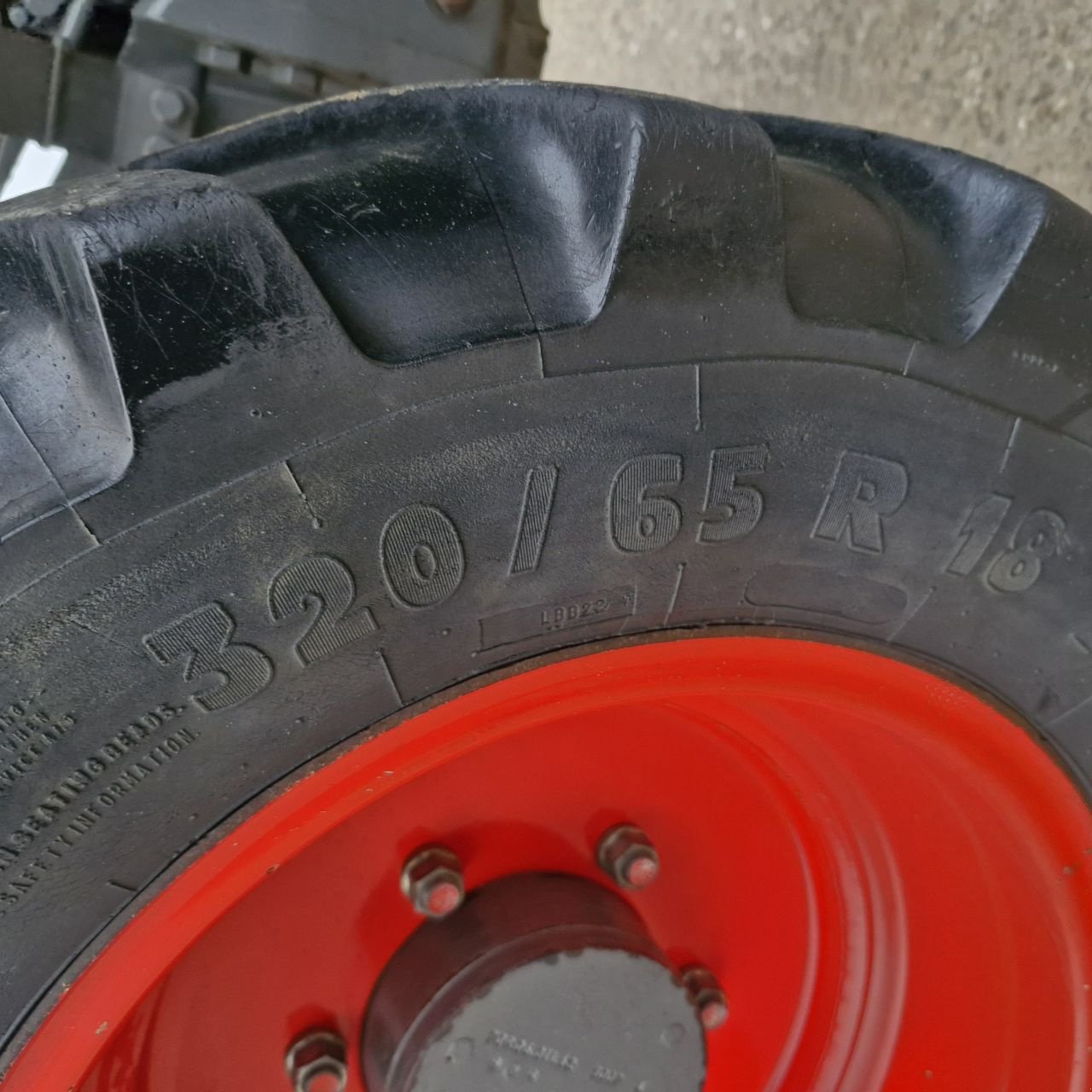 Traktor of the type Fendt 208F Vario TMS, Gebrauchtmaschine in Daarle (Picture 11)