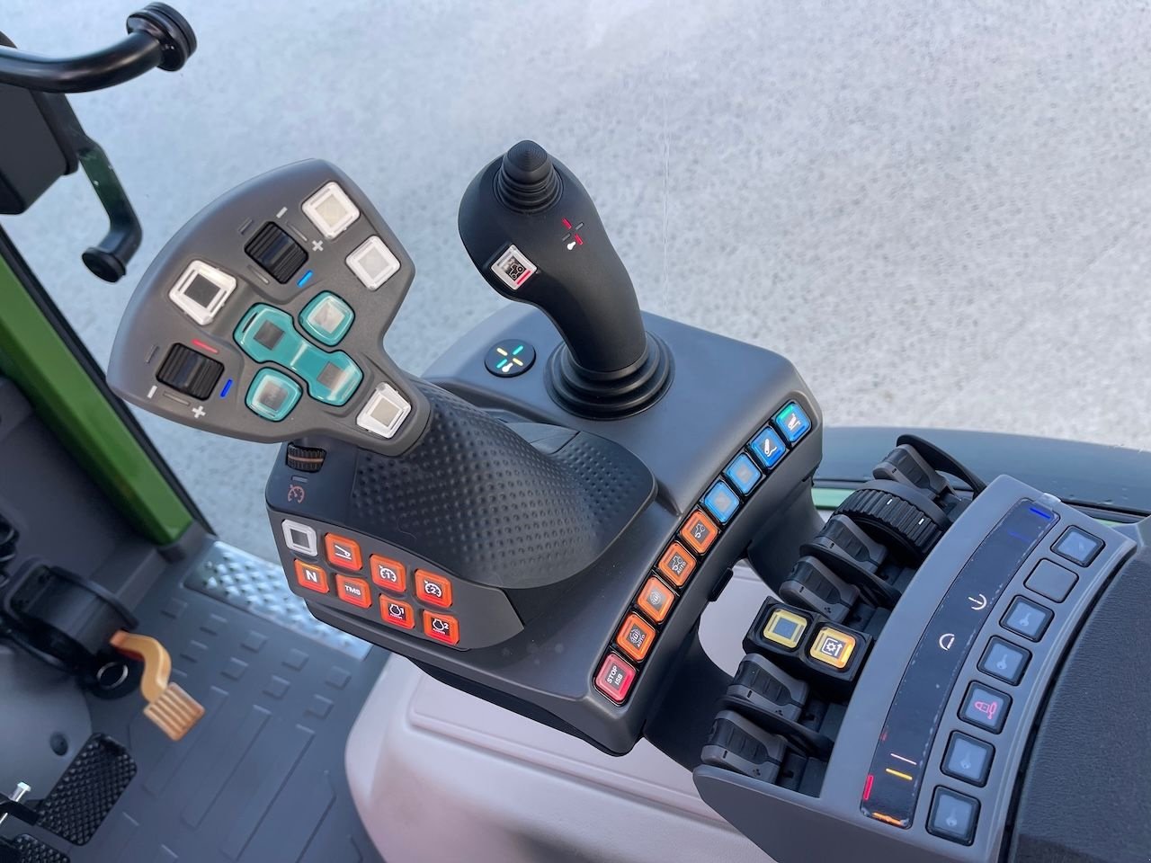 Traktor a típus Fendt 208F Vario, Neumaschine ekkor: Holten (Kép 8)