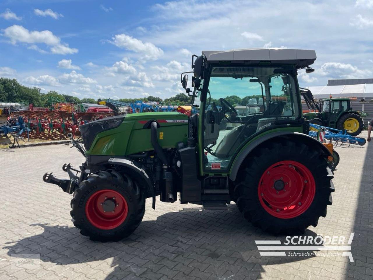 Traktor типа Fendt 209 F VARIO GEN3 POWER, Gebrauchtmaschine в Wildeshausen (Фотография 4)
