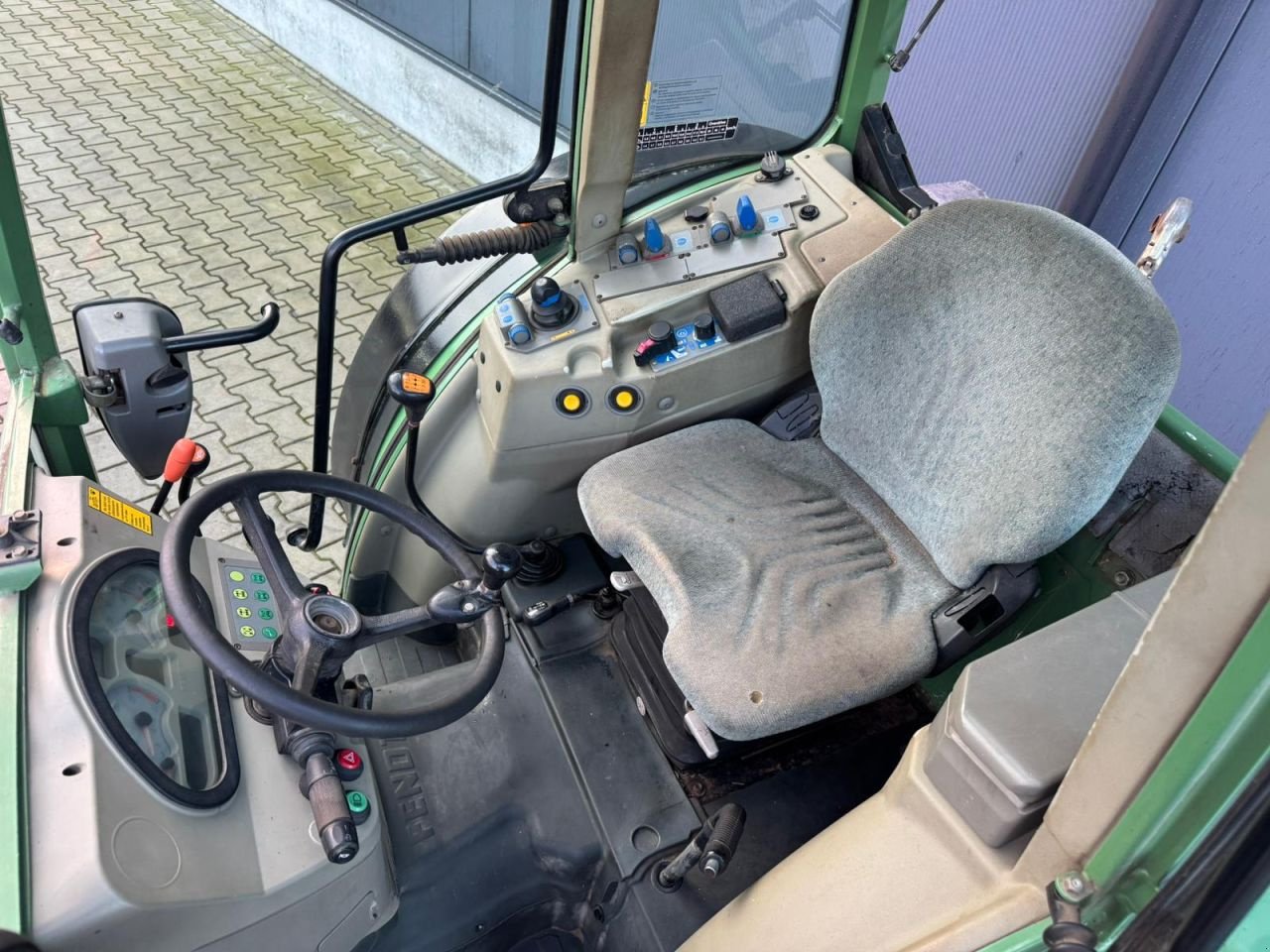 Traktor des Typs Fendt 209 S, Gebrauchtmaschine in Daarle (Bild 9)