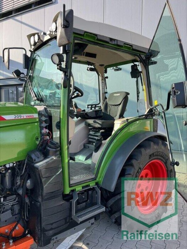Traktor typu Fendt 209 V VarioGen3, Gebrauchtmaschine v Herxheim (Obrázok 6)