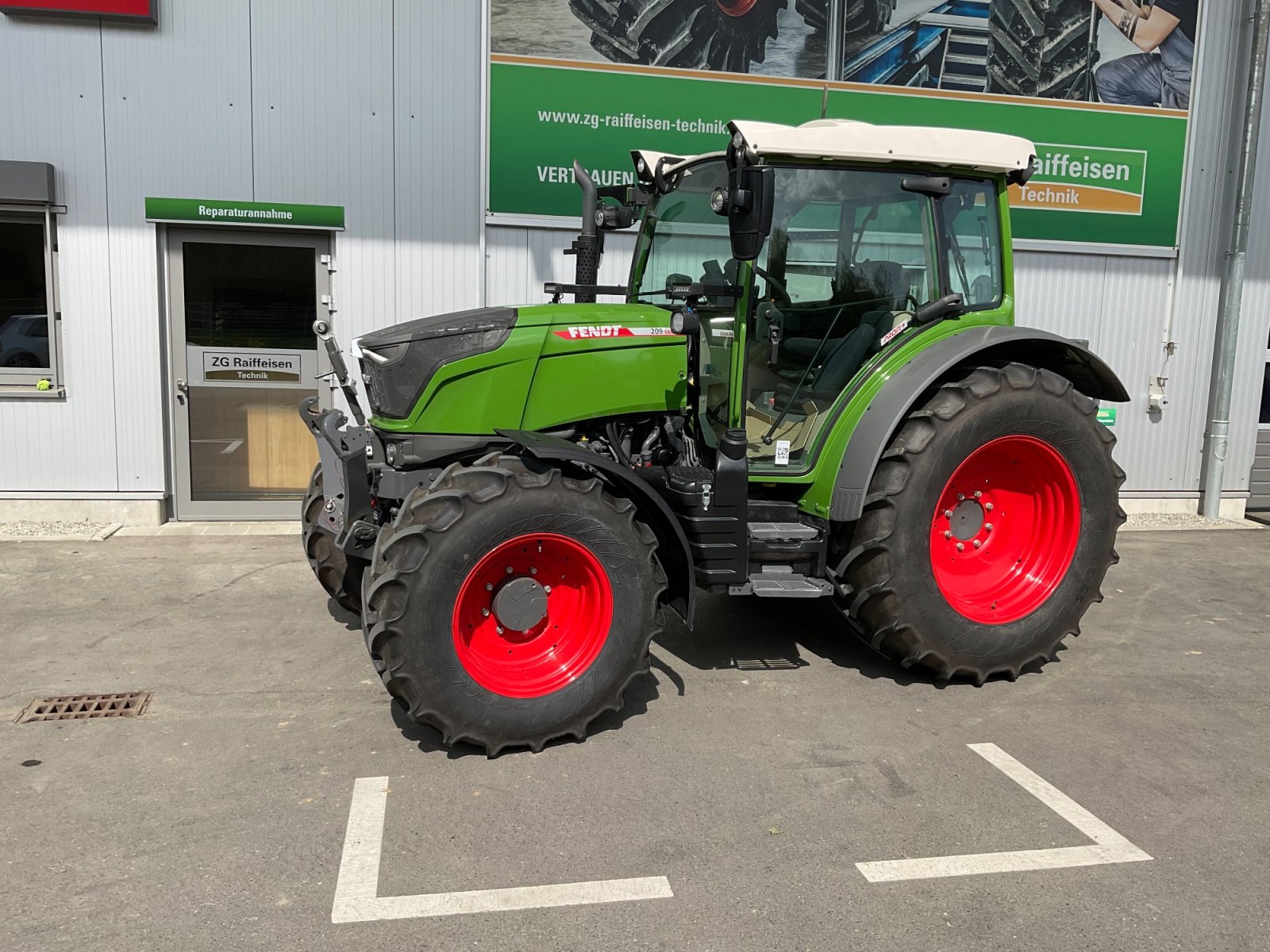 Traktor typu Fendt 209 Vario Gen.3 Profi Plus Setting 2  RTK (210/211), Gebrauchtmaschine w Mühlhausen-Ehingen (Zdjęcie 8)