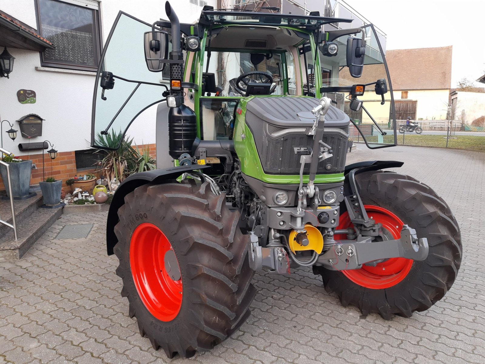 Traktor van het type Fendt 209 Vario, Neumaschine in Heßdorf (Foto 2)