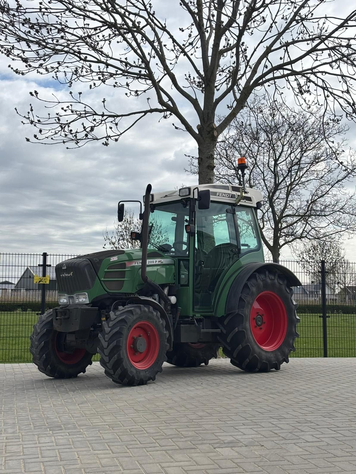 Traktor Türe ait Fendt 209, Gebrauchtmaschine içinde Wadenoijen (resim 6)