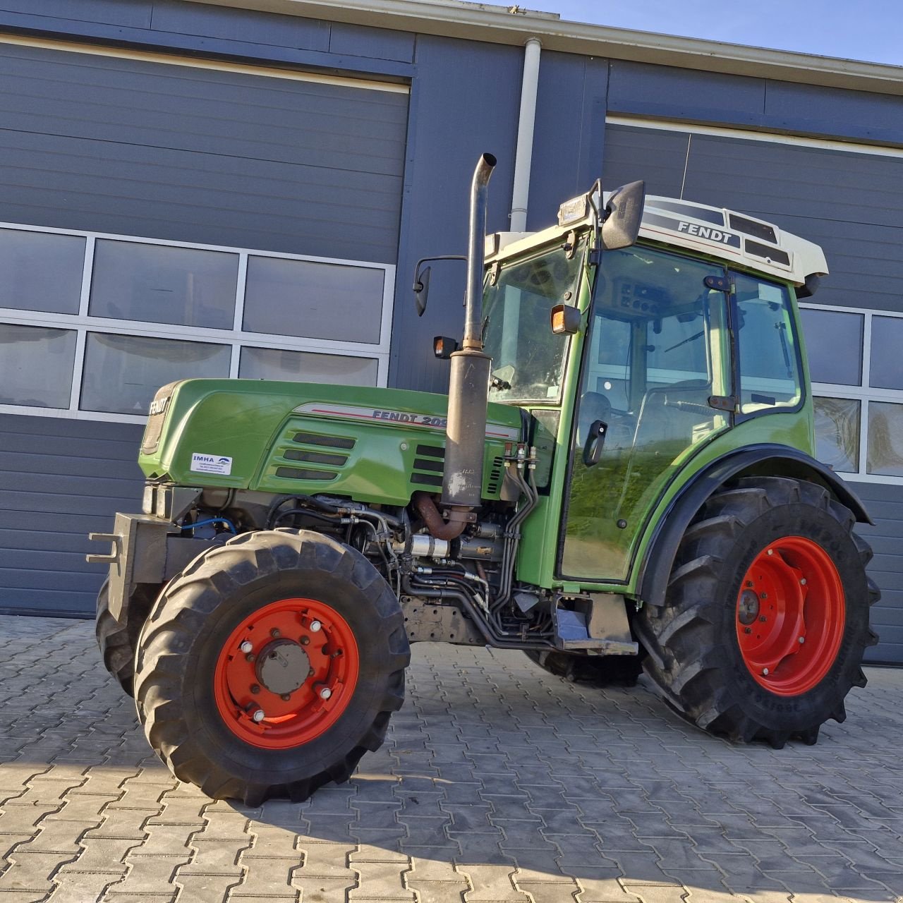 Traktor от тип Fendt 209f, Gebrauchtmaschine в Daarle (Снимка 10)