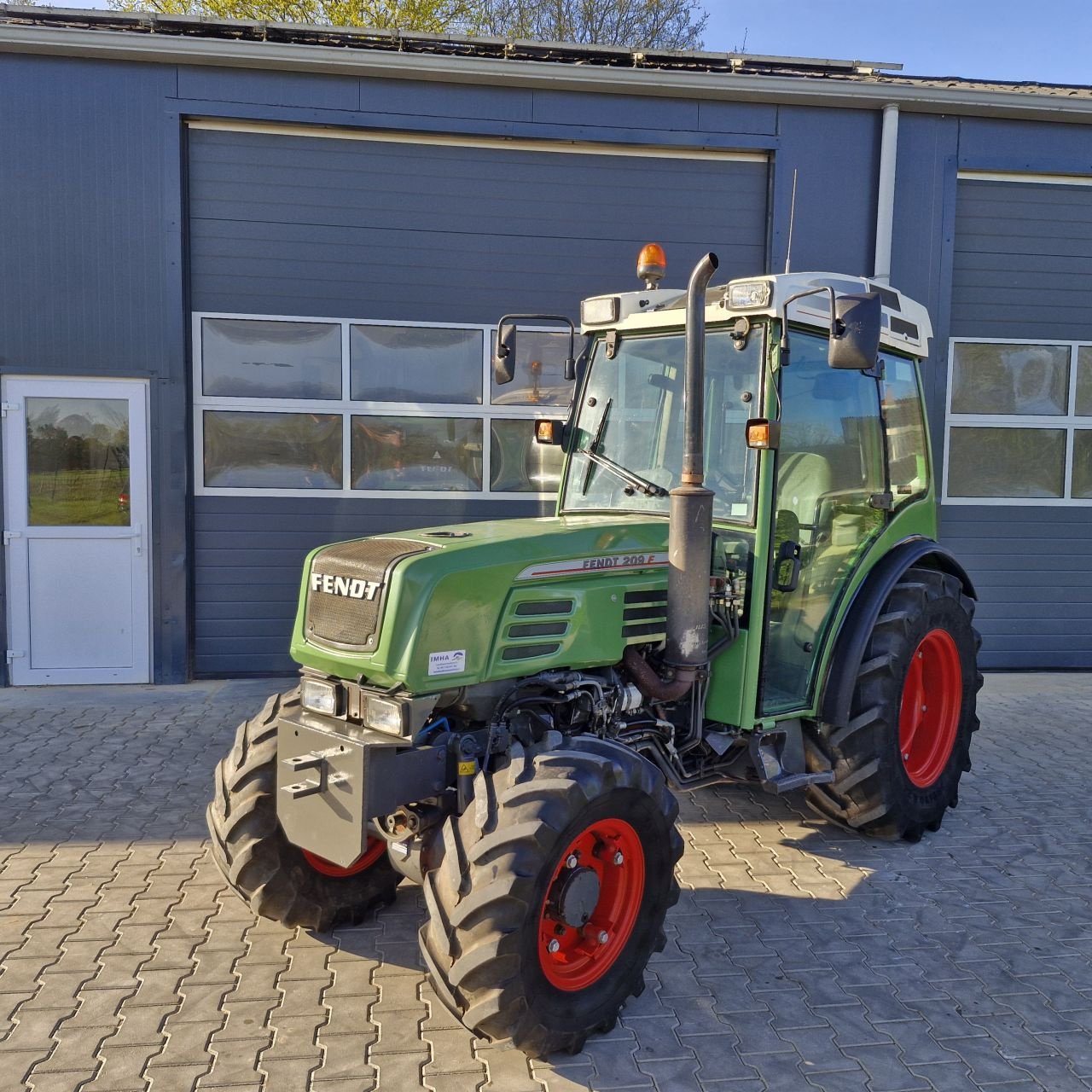 Traktor от тип Fendt 209f, Gebrauchtmaschine в Daarle (Снимка 1)