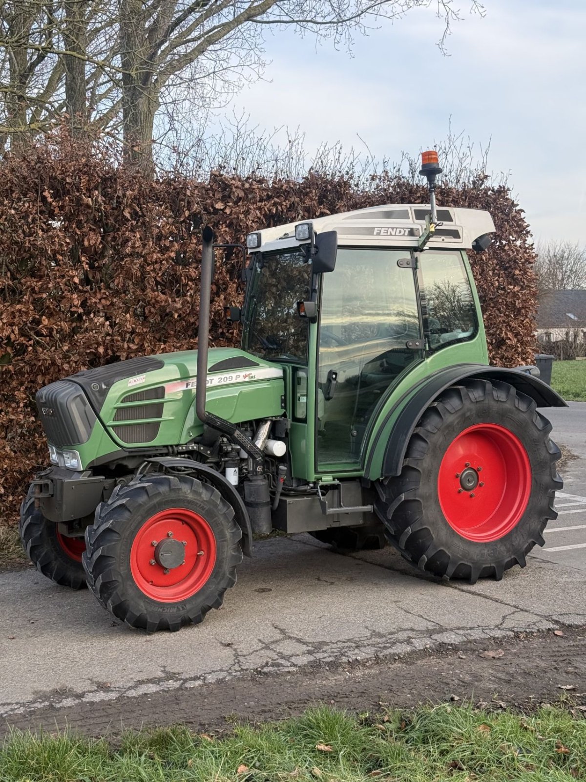 Traktor типа Fendt 209p, Gebrauchtmaschine в Wadenoijen (Фотография 2)