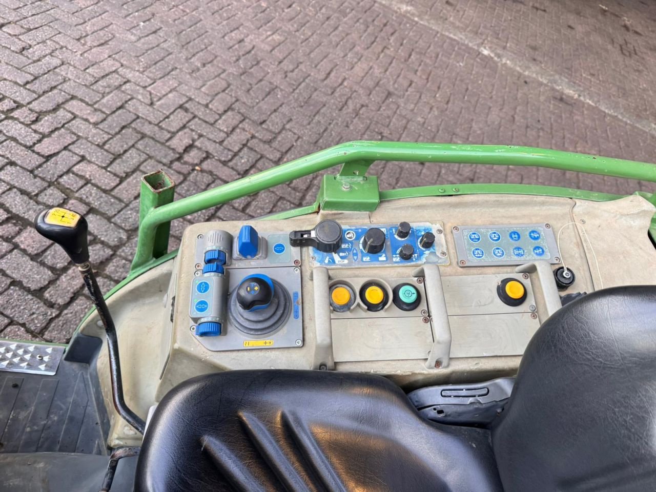 Traktor от тип Fendt 209V, Gebrauchtmaschine в Achterveld (Снимка 10)