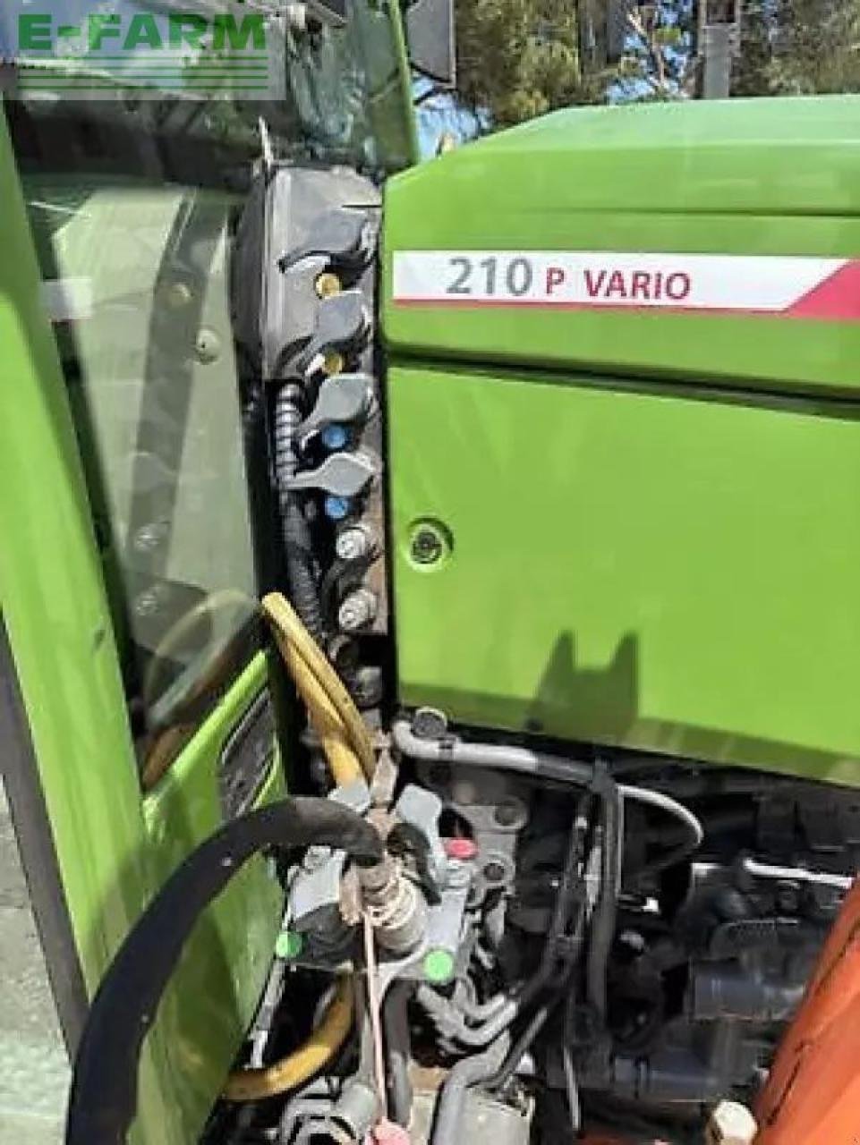 Traktor Türe ait Fendt 210 p profi, Gebrauchtmaschine içinde MONFERRAN (resim 4)