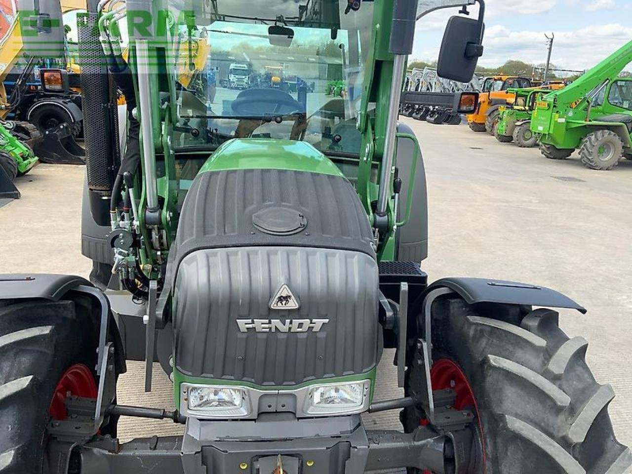 Traktor of the type Fendt 210 tractor (st23988), Gebrauchtmaschine in SHAFTESBURY (Picture 21)