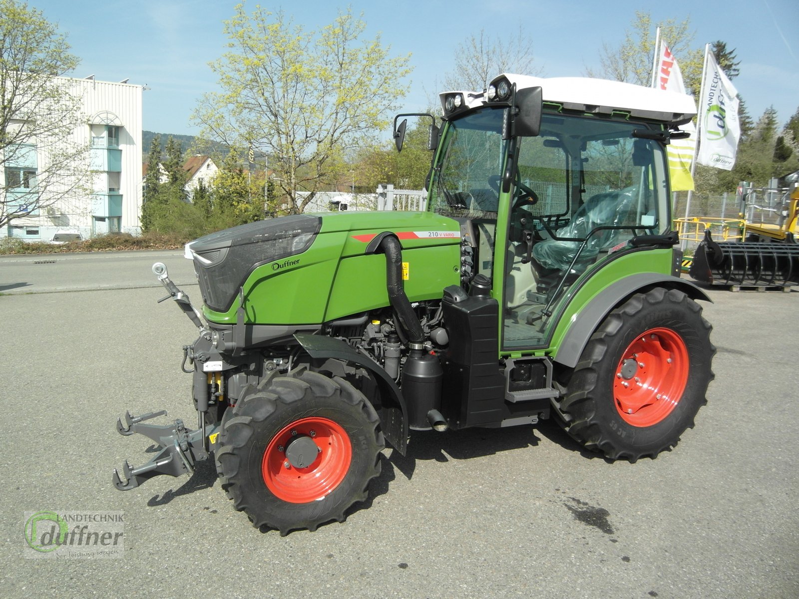 Traktor des Typs Fendt 210 Vario, Neumaschine in Oberteuringen (Bild 1)