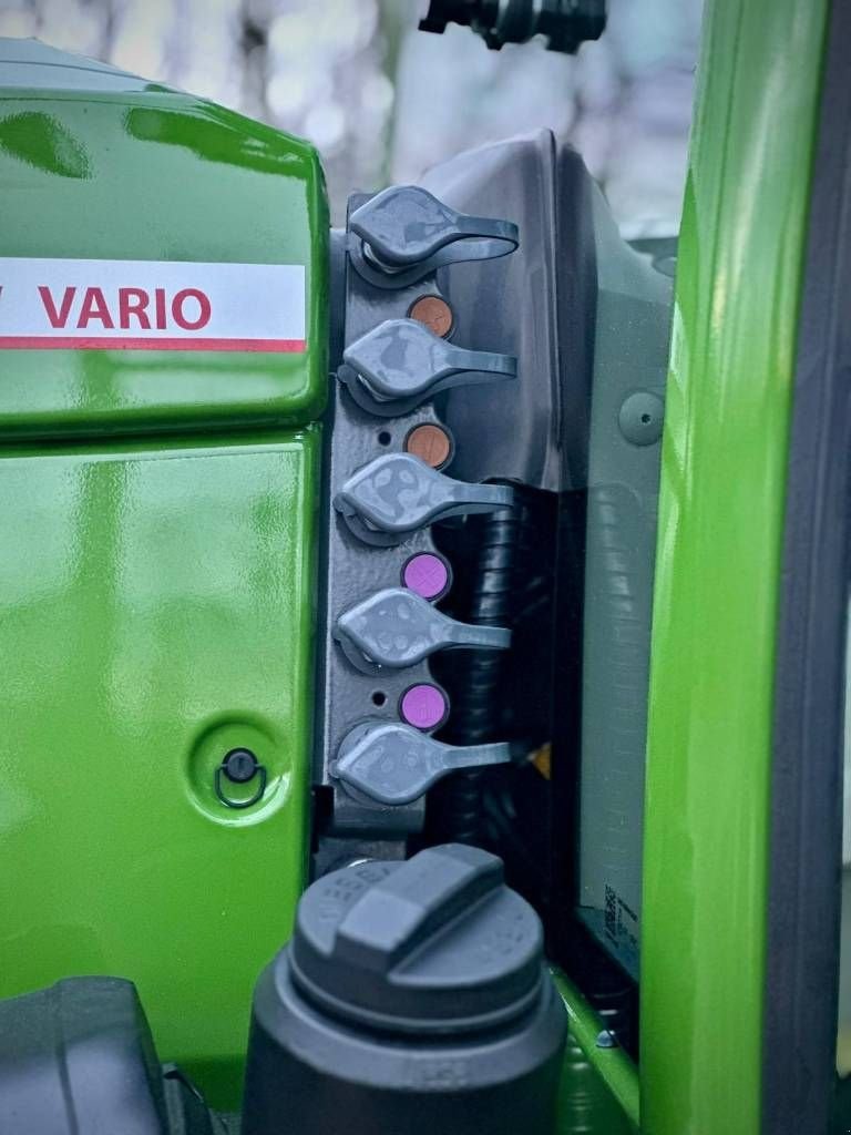 Traktor типа Fendt 210V Gen3 Vario Profi Smalspoor/Fruitteelttractor, Gebrauchtmaschine в Erichem (Фотография 10)