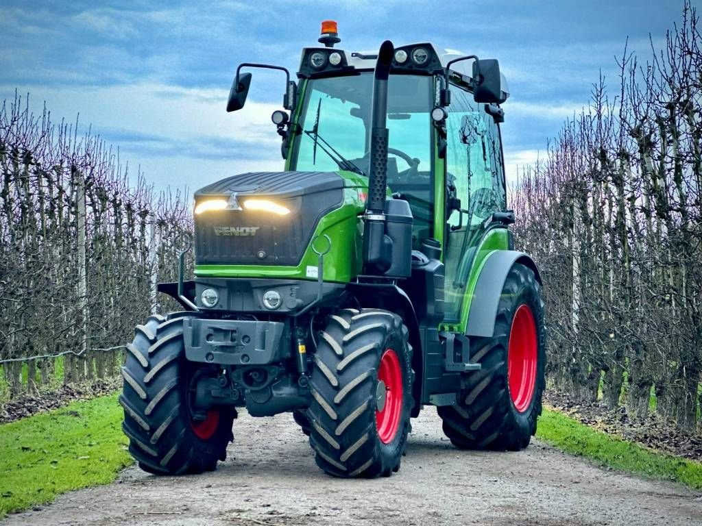 Traktor del tipo Fendt 210V Gen3 Vario Profi Smalspoor/Fruitteelttractor, Gebrauchtmaschine en Erichem (Imagen 1)