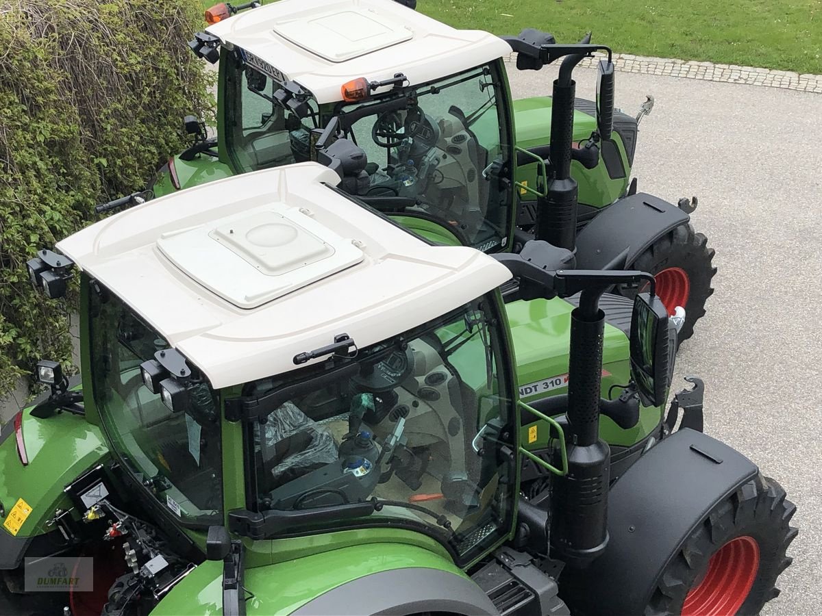Traktor of the type Fendt 211-939 Vario, Mietmaschine in Bad Leonfelden (Picture 8)