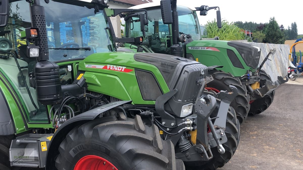 Traktor of the type Fendt 211-939 Vario, Mietmaschine in Bad Leonfelden (Picture 1)