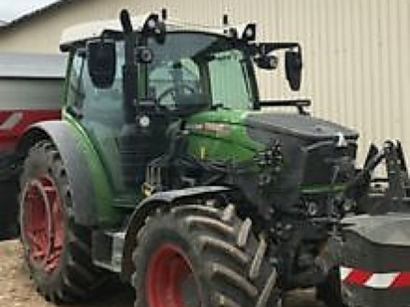 Traktor des Typs Fendt 211 S PROFI + ST 2, Gebrauchtmaschine in MOISSAC (Bild 1)