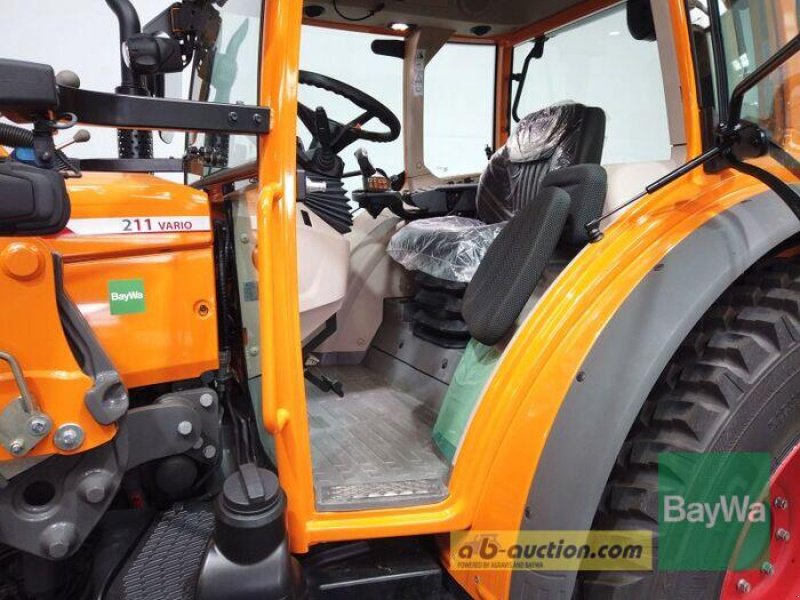 Traktor des Typs Fendt 211 S VARIO GEN3 POWER, Gebrauchtmaschine in Erbach (Bild 7)