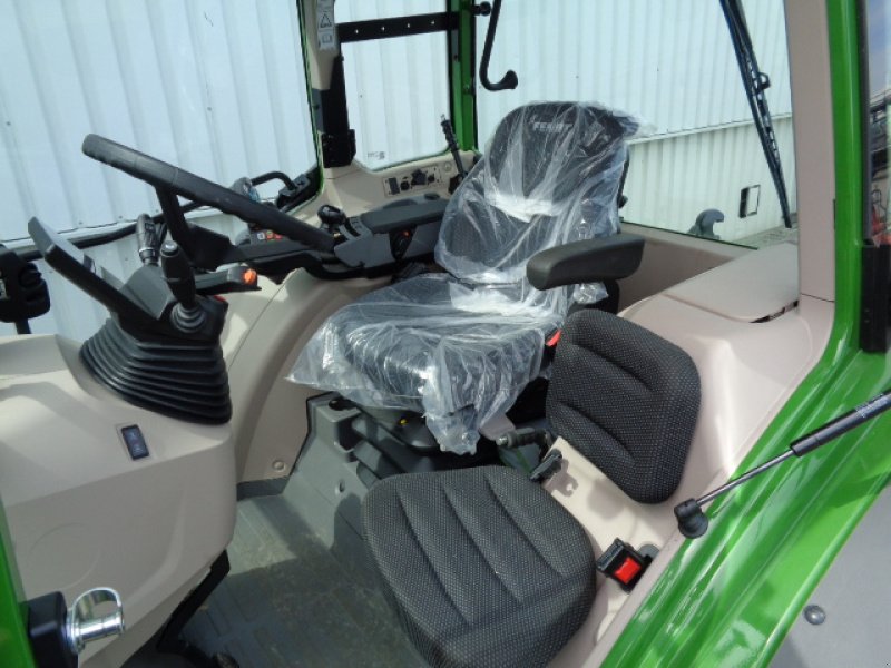 Traktor of the type Fendt 211 S Vario Gen.3 Power, Gebrauchtmaschine in Holle- Grasdorf (Picture 8)