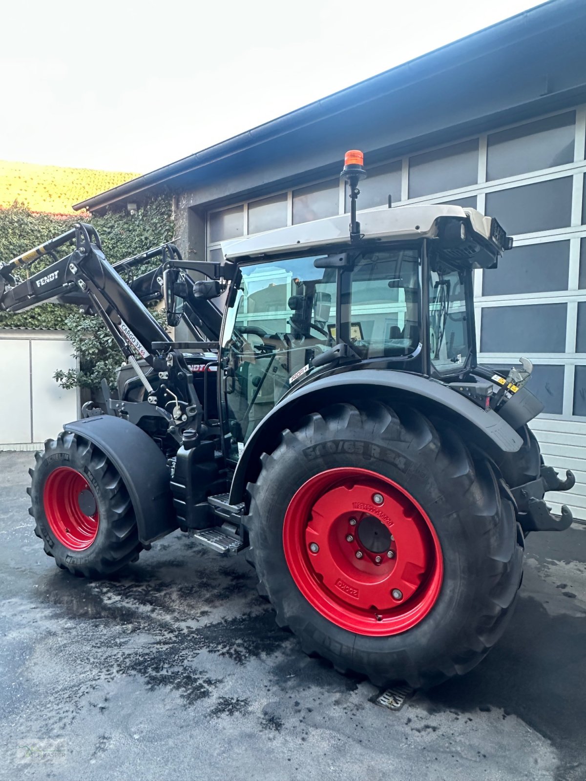 Traktor типа Fendt 211 S Vario Gen3 Profi Plus, Gebrauchtmaschine в Alitzheim (Фотография 4)