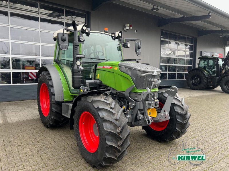 Traktor des Typs Fendt 211 S Vario Gen3, Neumaschine in Blankenheim (Bild 1)