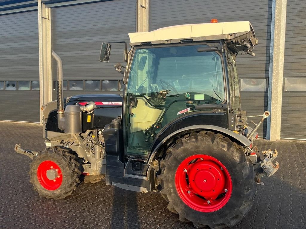 Traktor van het type Fendt 211 V Vario Gen3, Gebrauchtmaschine in Hapert (Foto 2)