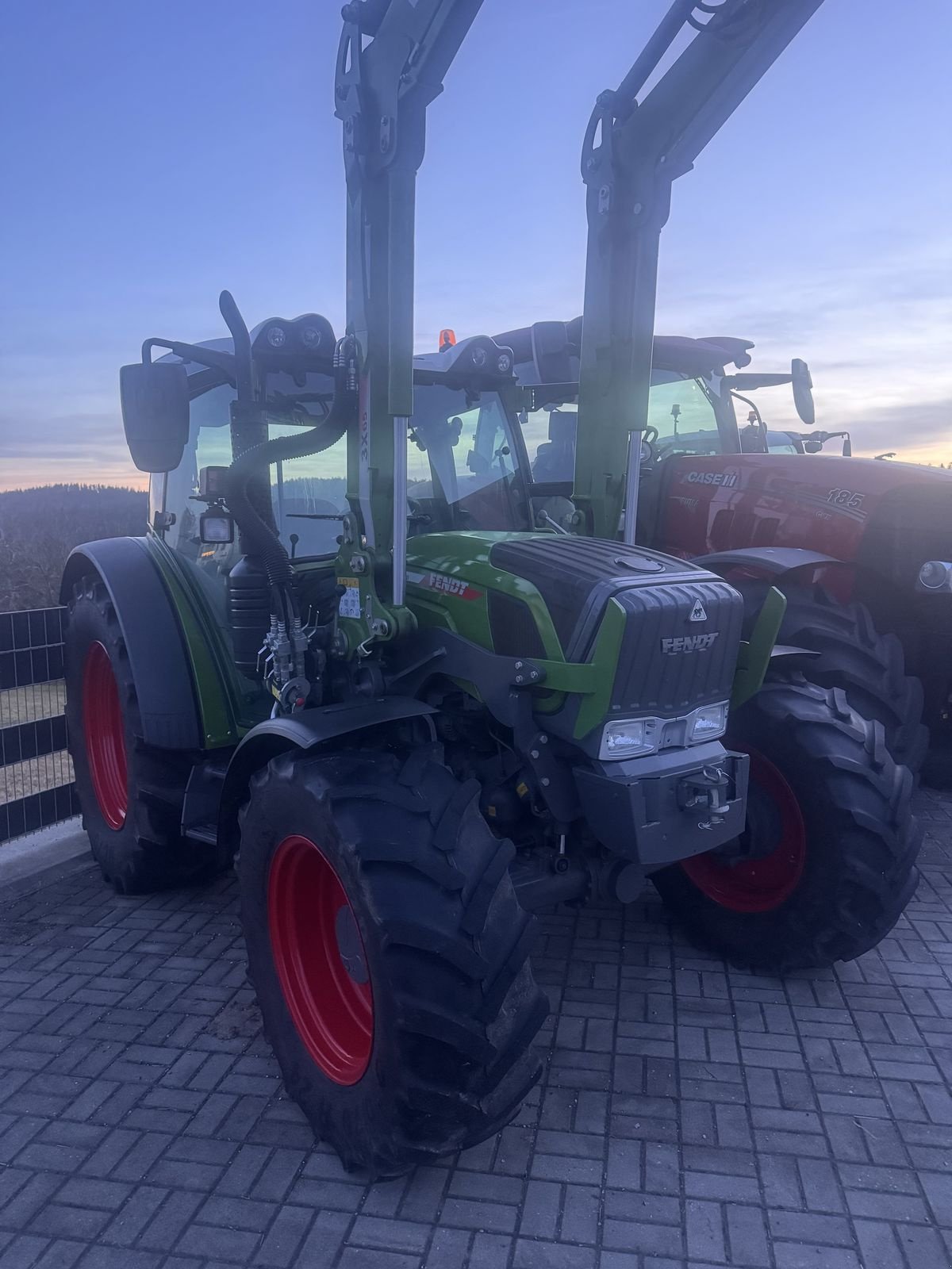 Traktor typu Fendt 211 Vario (Gen2), Gebrauchtmaschine w Traberg (Zdjęcie 1)