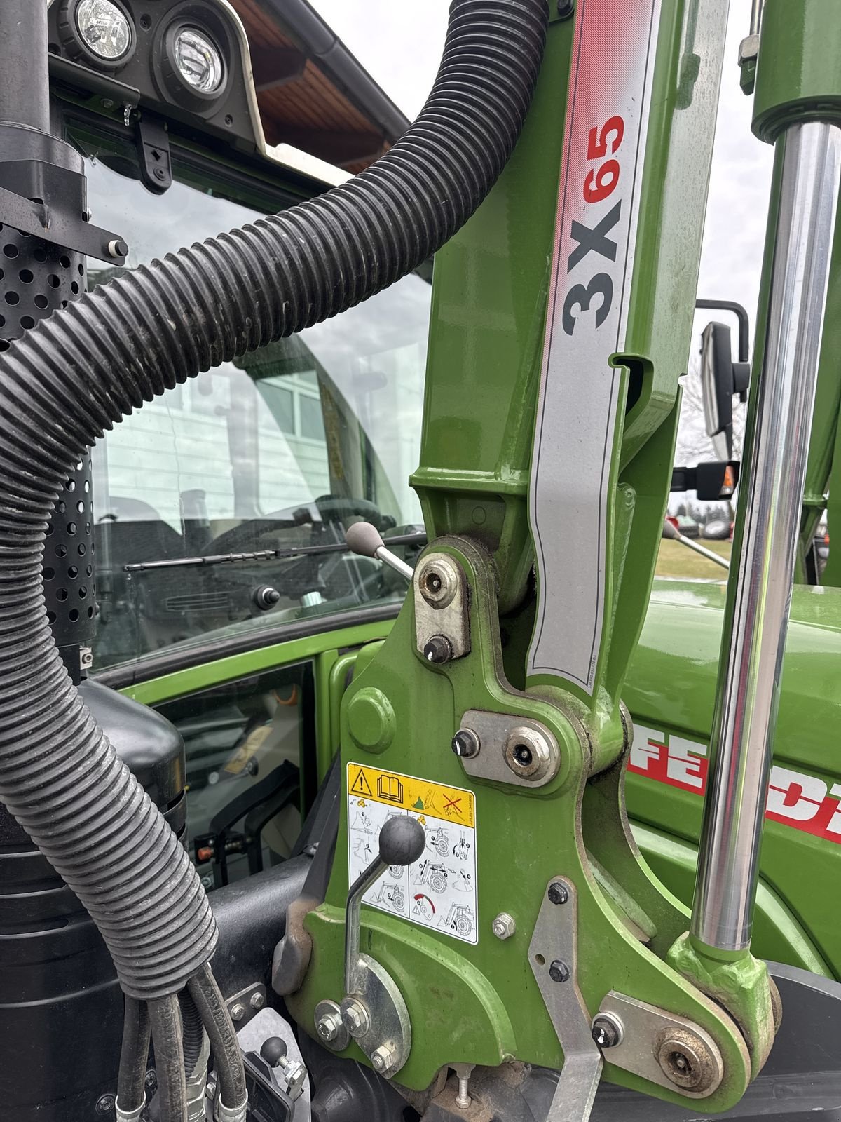 Traktor des Typs Fendt 211 Vario (Gen2), Gebrauchtmaschine in Traberg (Bild 14)
