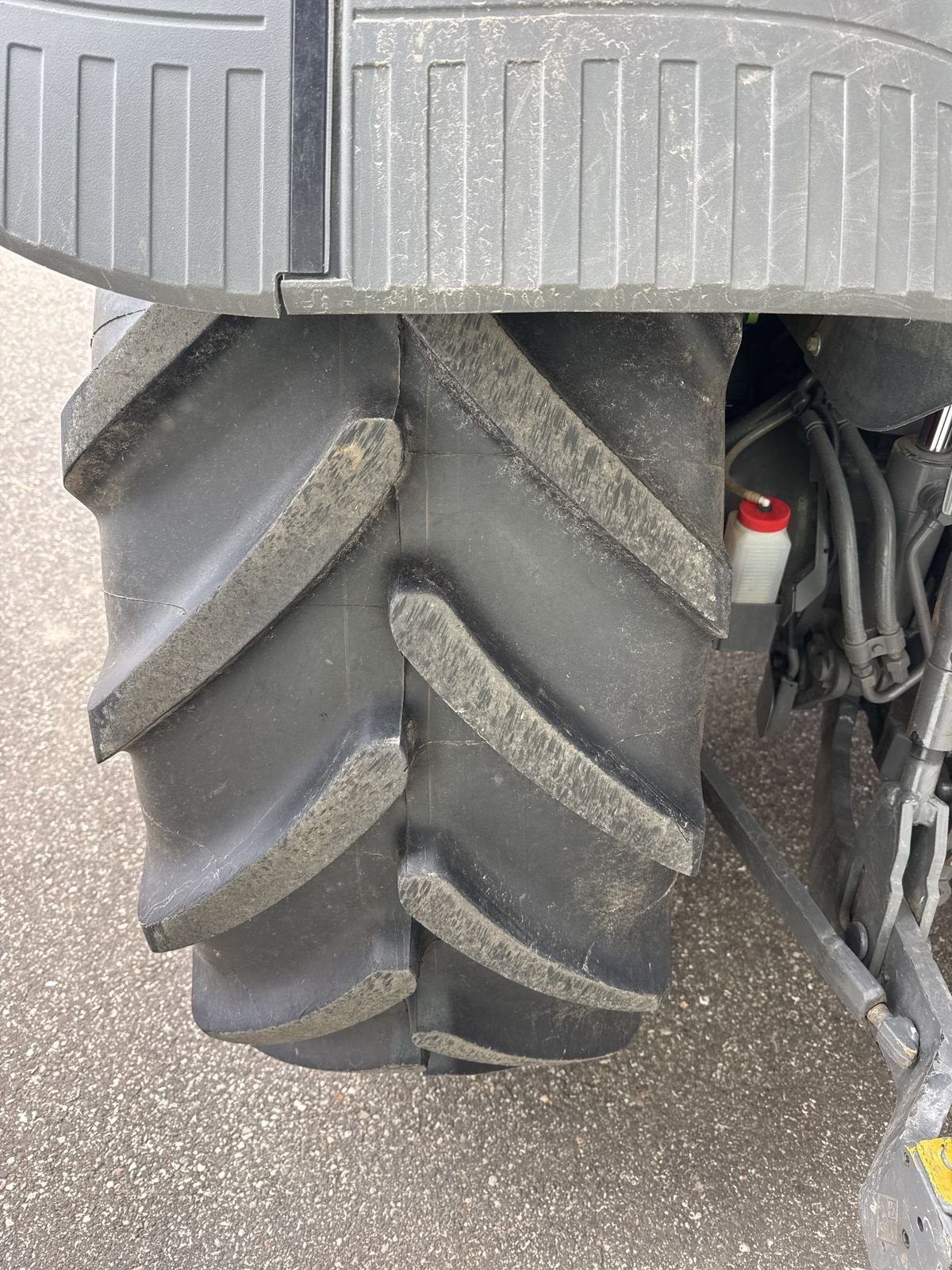 Traktor des Typs Fendt 211 Vario (Gen2), Gebrauchtmaschine in Traberg (Bild 7)